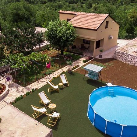 Aria Apartment Цетине Екстериор снимка