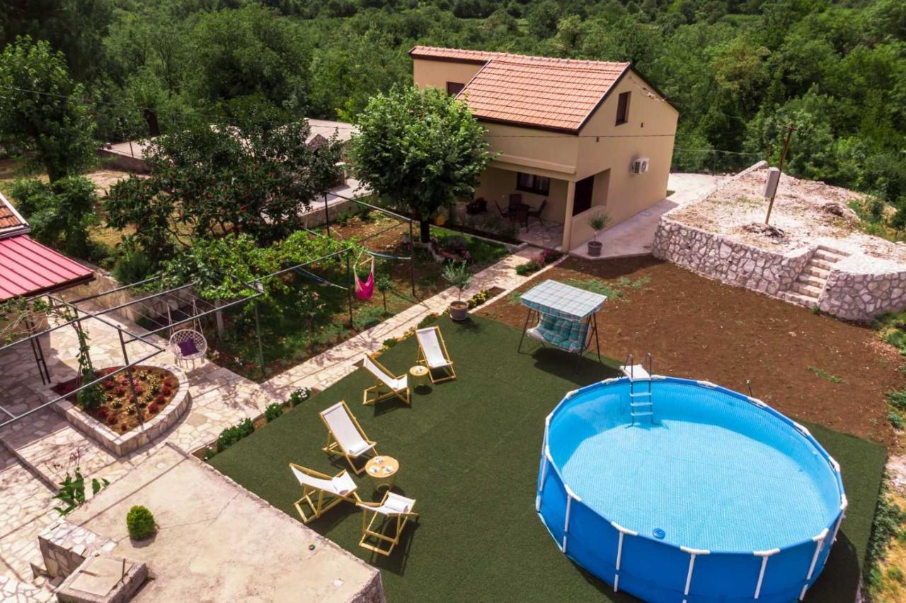 Aria Apartment Цетине Екстериор снимка