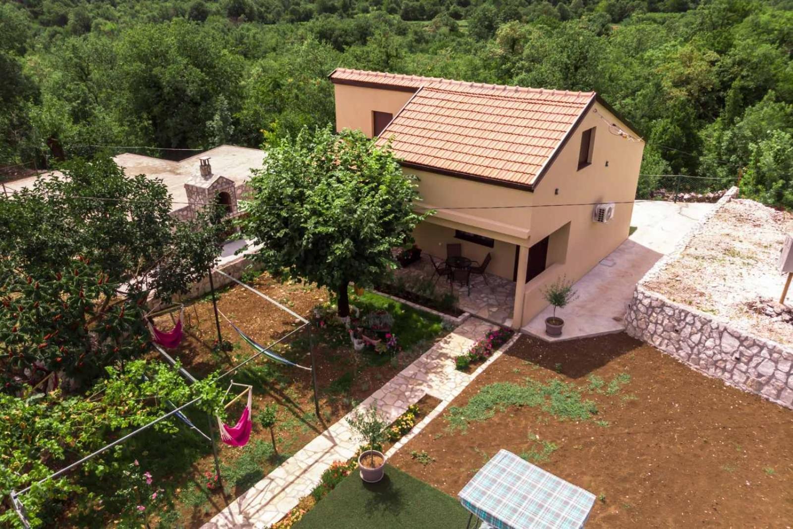 Aria Apartment Цетине Екстериор снимка